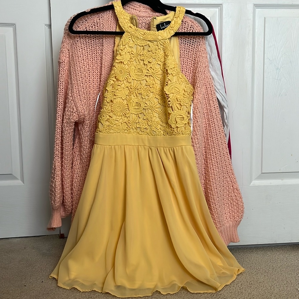 Lulus medium yellow dress for wedding guests